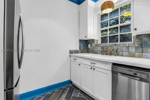 1605 Michigan Ave 929, Miami Beach FL - photo 10 of 23