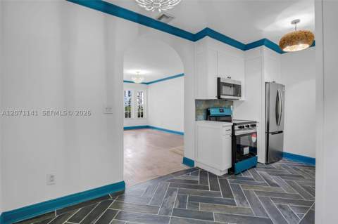 1605 Michigan Ave 929, Miami Beach FL - photo 12 of 23