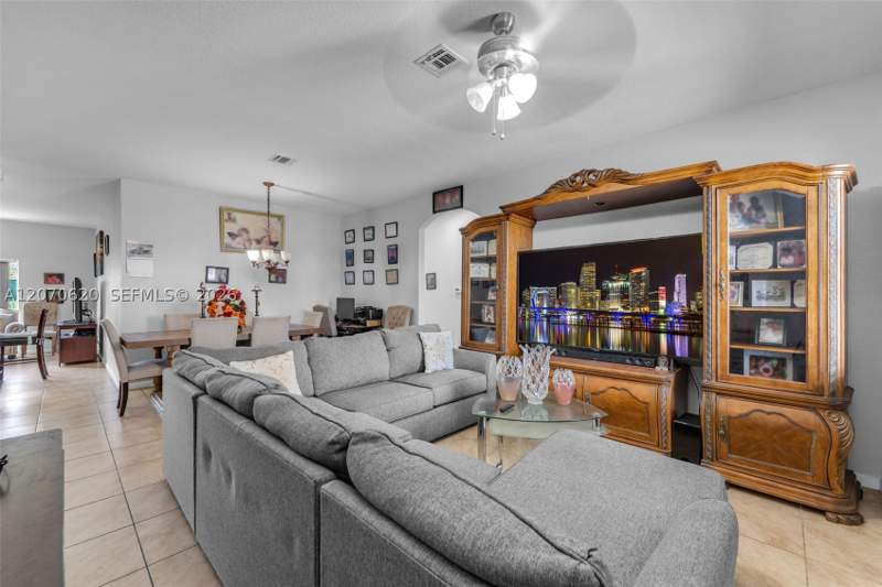 4 bedroom SingleFamilyResidence at 18984 SW 319th St, Riviera Grande Estates Su, Homestead — photo 3