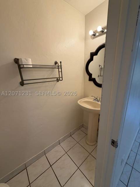 2065 NE 139th St, North Miami Beach FL - photo 11 of 23