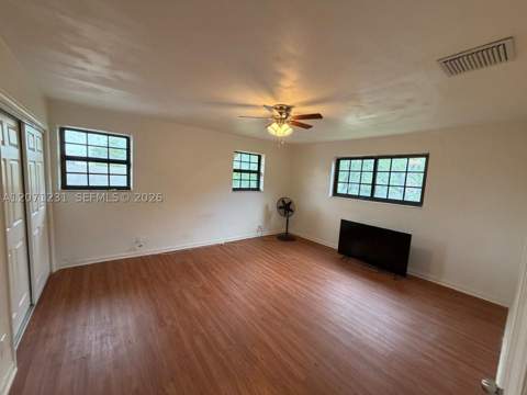 2065 NE 139th St, North Miami Beach FL - photo 15 of 23