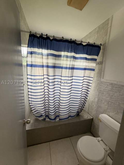 2065 NE 139th St, North Miami Beach FL - photo 17 of 23