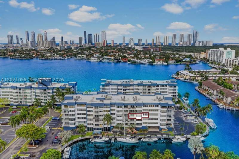 1 bedroom Condominium at 16565 NE 26th Ave 4E, Reef West Condo, North Miami Beach — photo 2