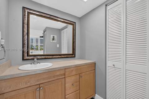 16565 NE 26th Ave 4E, North Miami Beach FL - photo 20 of 44