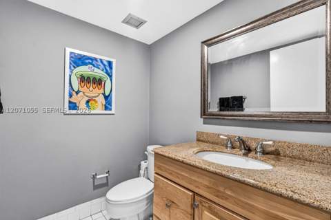 16565 NE 26th Ave 4E, North Miami Beach FL - photo 22 of 44