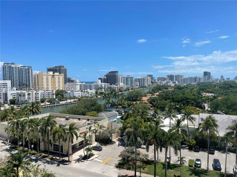 2 bedroom Condominium at 4101 Pine Tree Dr 926,925, Tower Forty One Condo, Miami Beach — photo 2