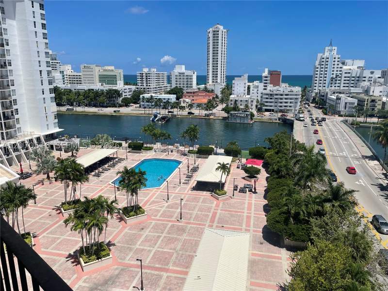 2 bedroom Condominium at 4101 Pine Tree Dr 926,925, Tower Forty One Condo, Miami Beach — photo 3