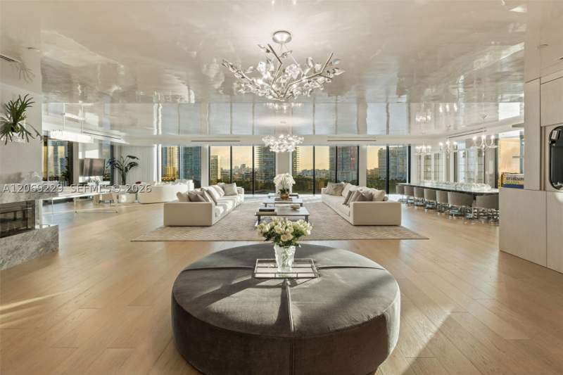 7 bedroom Condominium at 6893 Fisher Island Dr 6893 Lphcenter 6893, Palazzo Del Sol/Della Lun, Miami Beach — photo 2