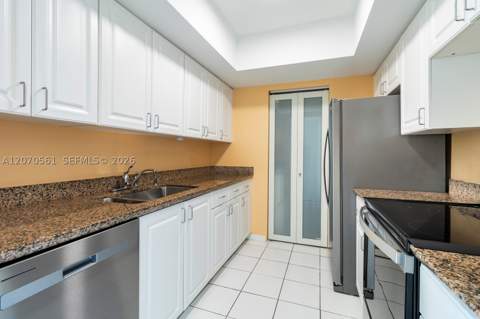 90 Alton Rd 1005, Miami Beach FL - photo 10 of 21