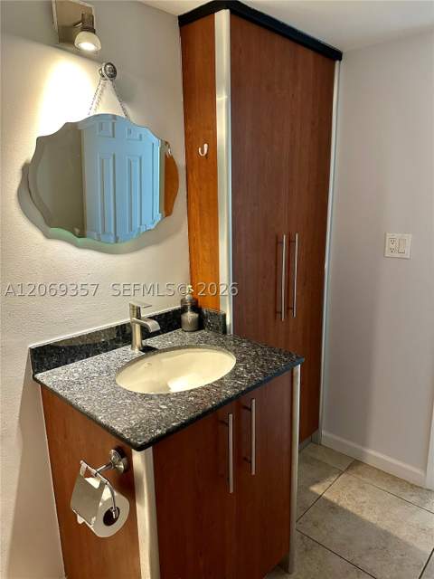 3401 N Country Club Dr Ei-216, Aventura FL - photo 14 of 27