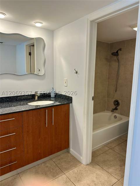 3401 N Country Club Dr Ei-216, Aventura FL - photo 18 of 27