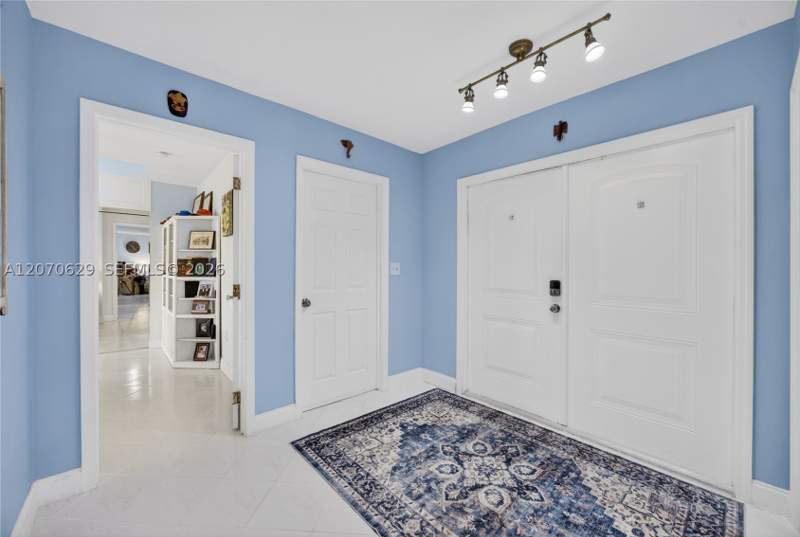 4 bedroom SingleFamilyResidence at 8210 SW 96th Ct, Hidden Lake At Kendall, Miami — photo 5