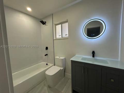 345 SW 18th Ave, Homestead FL - photo 6 of 9