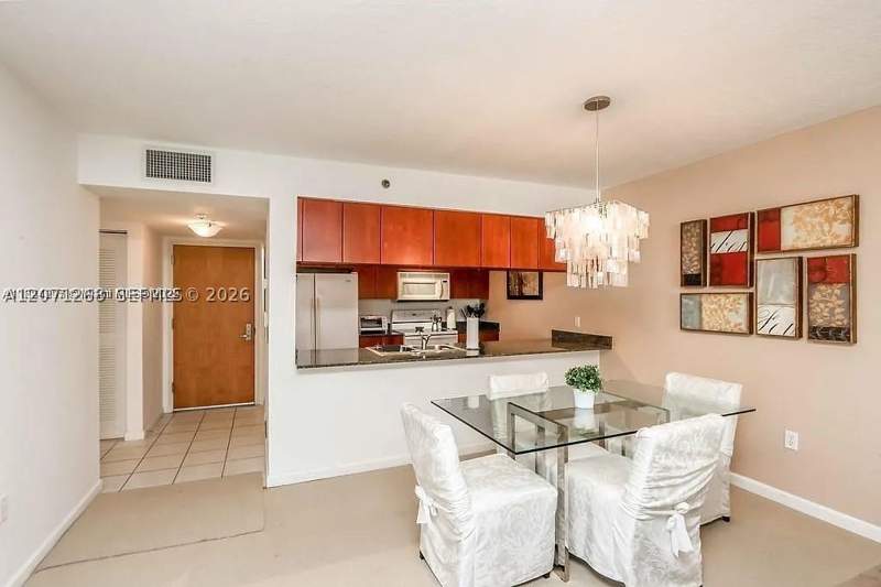 1 bedroom Condominium at 1200 Brickell Bay Dr 1518, The Club At Brickell Bay, Miami — photo 2