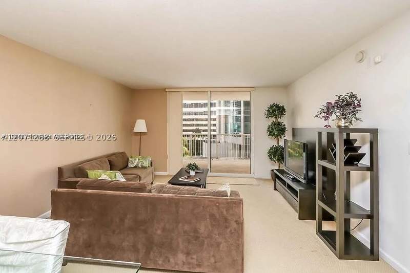 1 bedroom Condominium at 1200 Brickell Bay Dr 1518, The Club At Brickell Bay, Miami — photo 4
