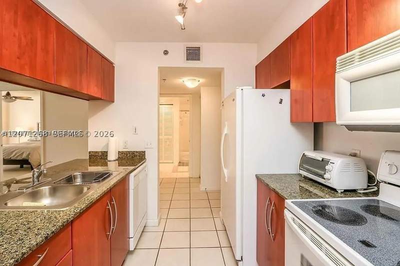 1 bedroom Condominium at 1200 Brickell Bay Dr 1518, The Club At Brickell Bay, Miami — photo 5