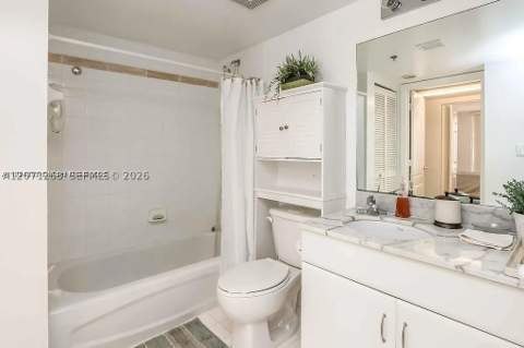 1200 Brickell Bay Dr 1518, Miami FL - photo 7 of 10