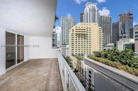 1200 Brickell Bay Dr 1518, Miami FL - photo 8 of 10
