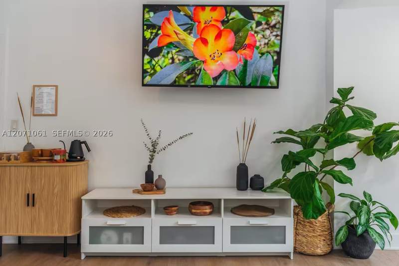 3 bedroom SingleFamilyResidence at 2515 NE 182nd St, Ojus Sub, North Miami Beach — photo 5