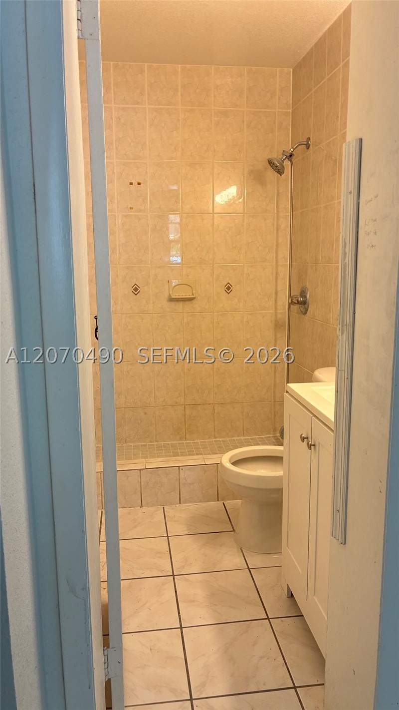 4 bedroom SingleFamilyResidence at 14521 SW 296th St, Mary Homes Sub Sec C, Homestead — photo 3