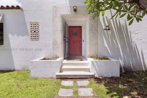 621 NE 57th St, Miami FL - photo 11 of 32