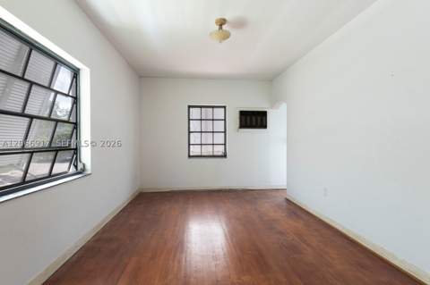 621 NE 57th St, Miami FL - photo 15 of 32