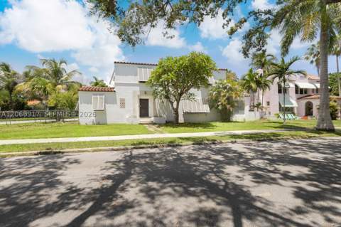 621 NE 57th St, Miami FL - photo 9 of 32
