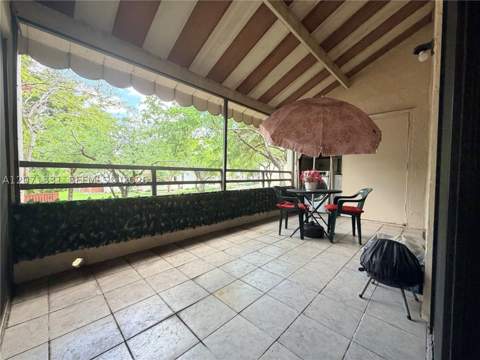 20035 NE 3rd Ct 6, Miami FL - photo 18 of 30