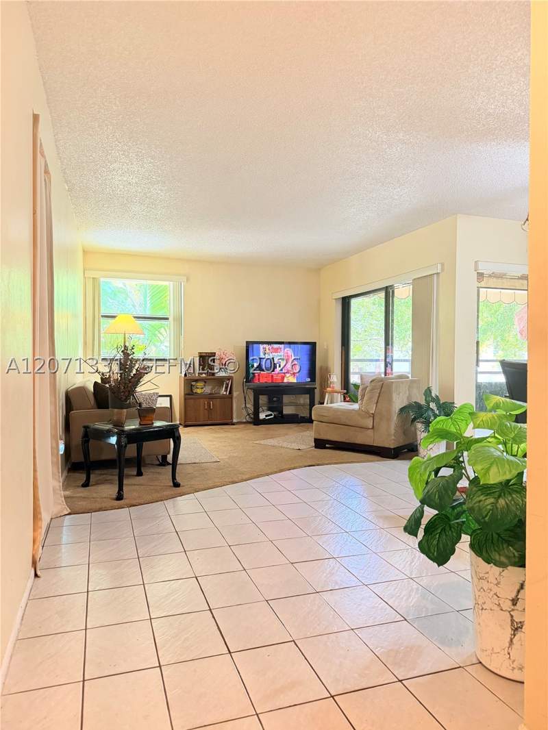 3 bedroom Condominium at 20035 NE 3rd Ct 6, Quatraine Condo I Ph I, Miami — photo 2