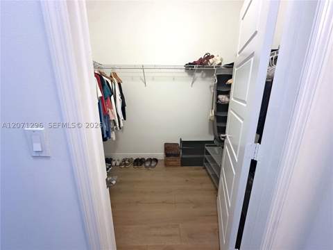 885 NE 191st St, Miami FL - photo 13 of 20