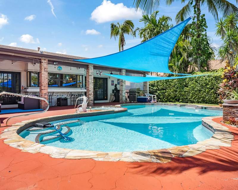 4 bedroom SingleFamilyResidence at 11723 SW 95th Ter, Glen Cove West Sec 1, Miami — photo 4