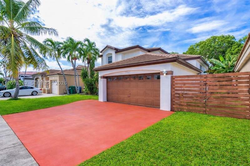 4 bedroom SingleFamilyResidence at 13249 NW 9 Ln, Shoma Homes At Tamiami II, Miami — photo 2