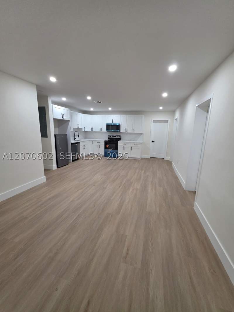 5 bedroom SingleFamilyResidence at 2910 NW 175th St, Myrtle Grove, Miami Gardens — photo 5