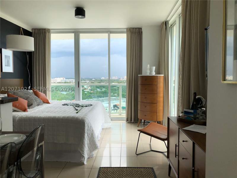1 bedroom Condominium at 2889 Mcfarlane Rd 1610, Mutiny Park Condo, Miami — photo 4