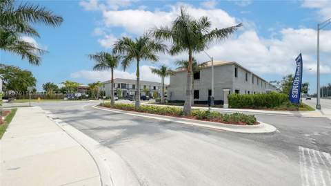 302 NE 1st Dr 302, Florida City FL - photo 13 of 36