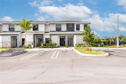 302 NE 1st Dr 302, Florida City FL - photo 16 of 36