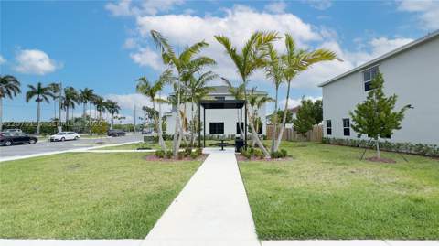 302 NE 1st Dr 302, Florida City FL - photo 8 of 36