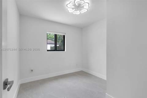 4450 NW 169th Ter, Miami Gardens FL - photo 14 of 30