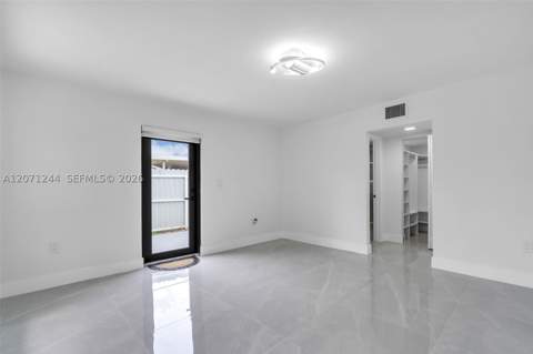 4450 NW 169th Ter, Miami Gardens FL - photo 24 of 30