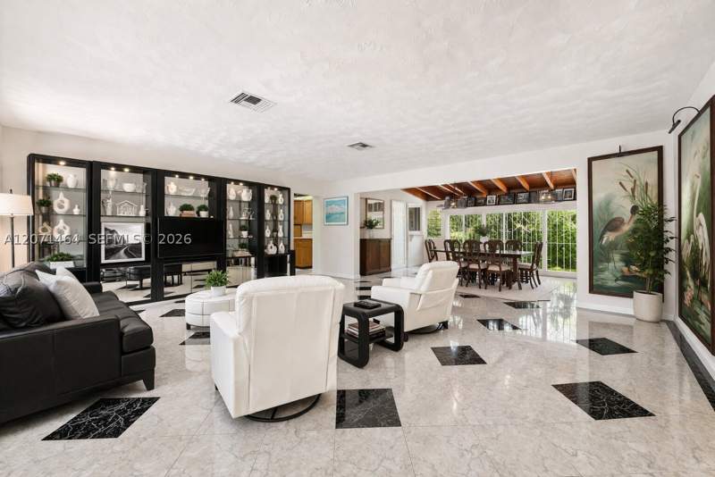 3 bedroom SingleFamilyResidence at 5775 SW 57th Ter, Orchard Heights 1st Addn, Miami — photo 5