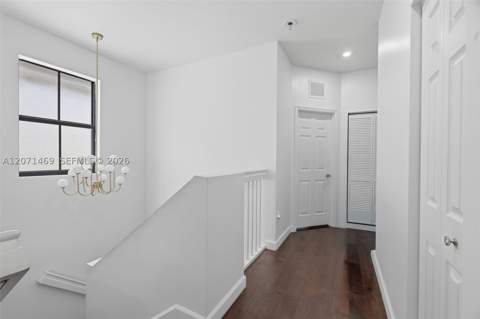 7042 NW 103rd Path, Doral FL - photo 15 of 33