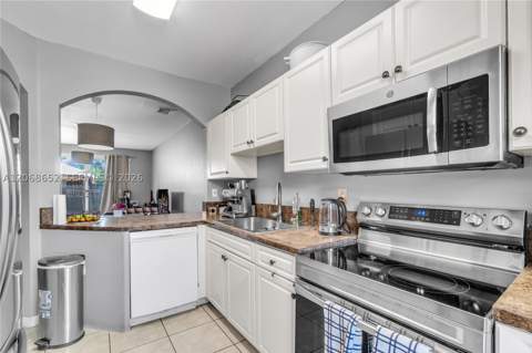 120 SE 6th Rd, Homestead FL - photo 7 of 24