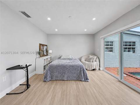 13710 SW 18th Ter, Miami FL - photo 18 of 56