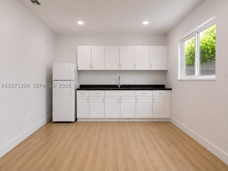 5 bedroom SingleFamilyResidence at 13710 SW 18th Ter, Esther Sub, Miami — photo 4
