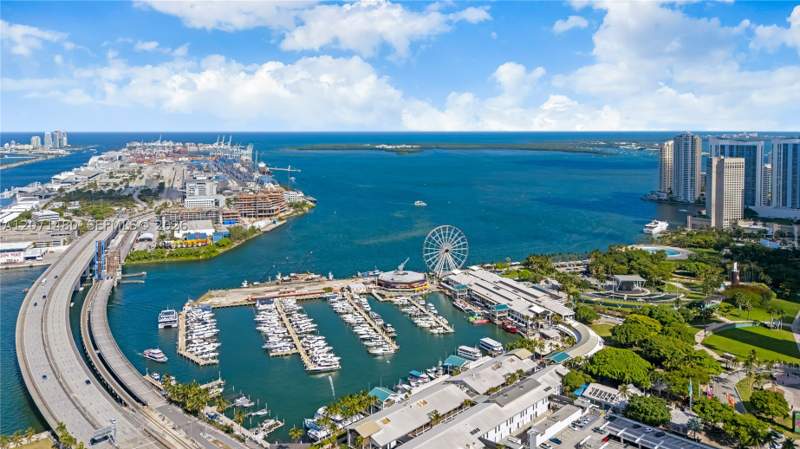 3 bedroom Condominium at 398 NE 5th St 2118, Map Of Miami Dade Co. FL., Miami — photo 3