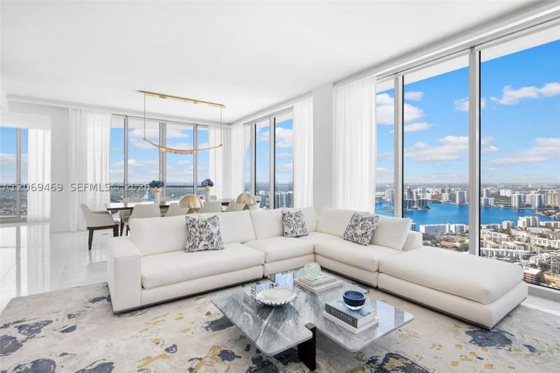 6 bedroom Condominium at 16901 Collins Ave 5305, Jade Signature Condo, Sunny Isles Beach — photo 3