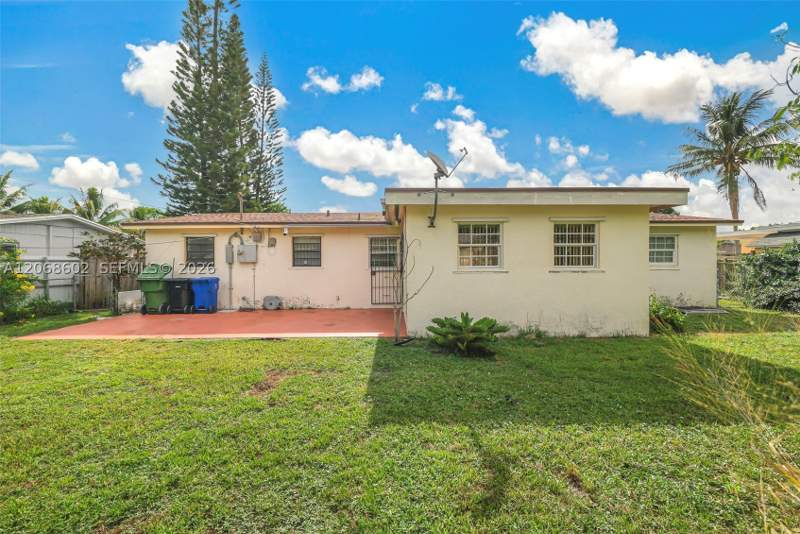 3 bedroom SingleFamilyResidence at 621 SW 30th Ave, Fairmont, Fort Lauderdale — photo 4