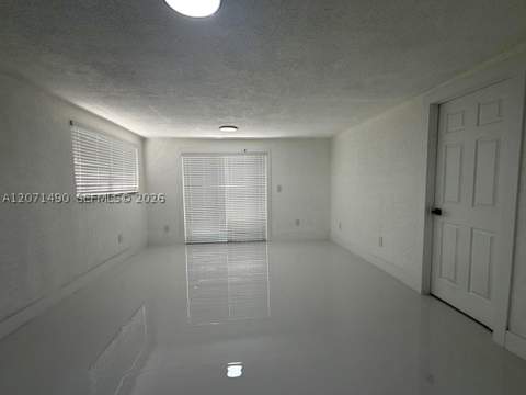 3930 NW 187th St, Miami Gardens FL - photo 13 of 35