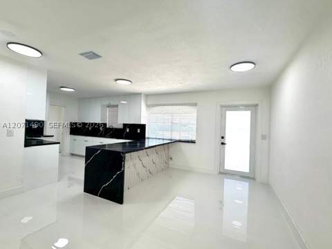 3930 NW 187th St, Miami Gardens FL - photo 9 of 35