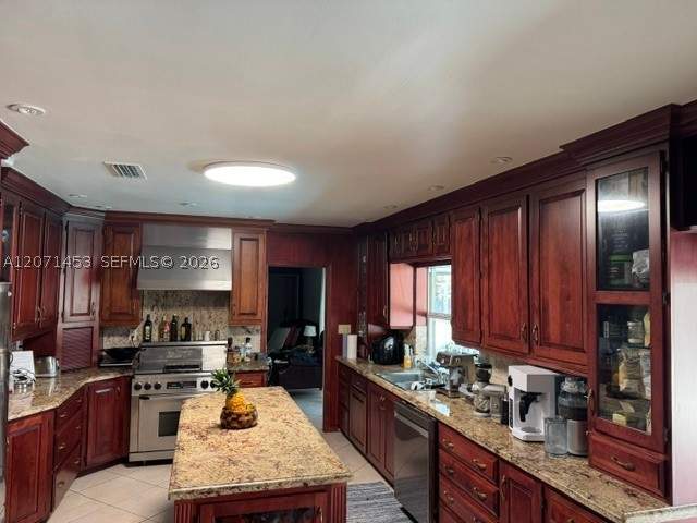 4 bedroom SingleFamilyResidence at 5455 SW 88th St, Snapper Creek Village Amd, Miami — photo 4